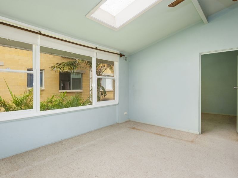 2/25 Seabeach Avenue, Mona Vale NSW 2103