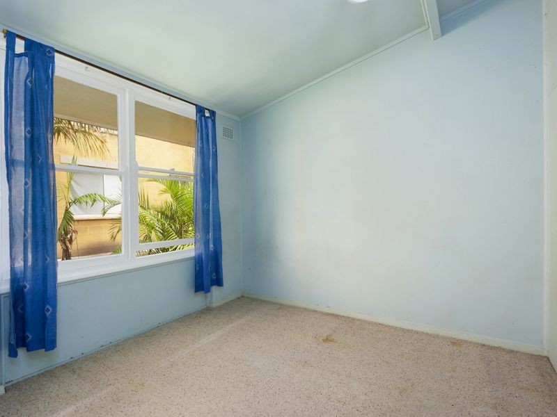 2/25 Seabeach Avenue, Mona Vale NSW 2103