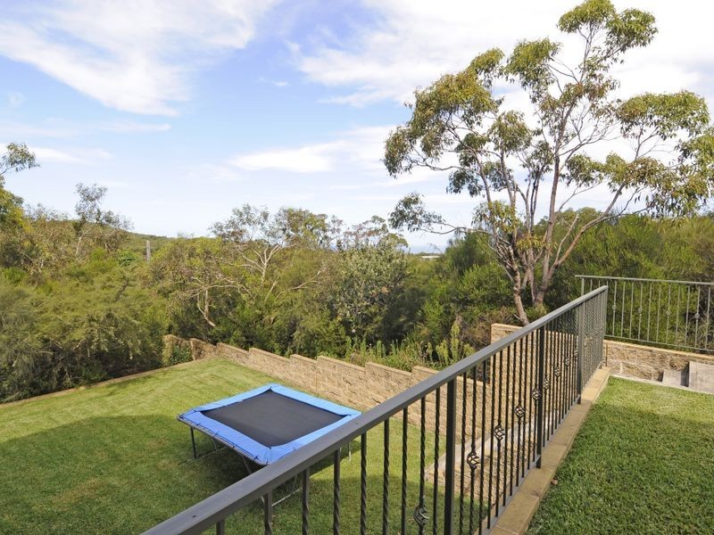 9 Manor Road, Ingleside NSW 2101