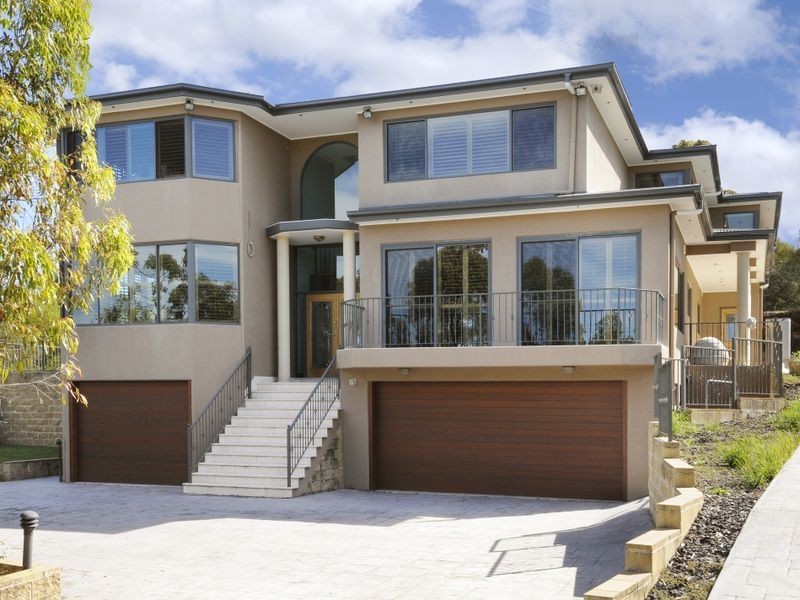 9 Manor Road, Ingleside NSW 2101