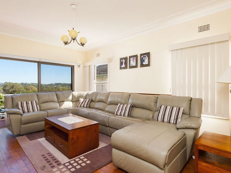 10 Hill Street, Warriewood NSW 2102