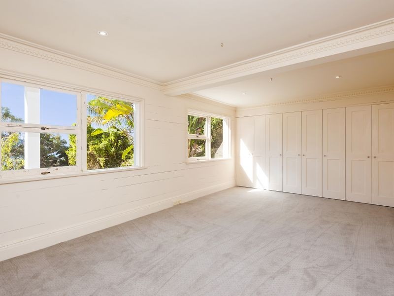 8 Corniche Road, Church Point NSW 2105