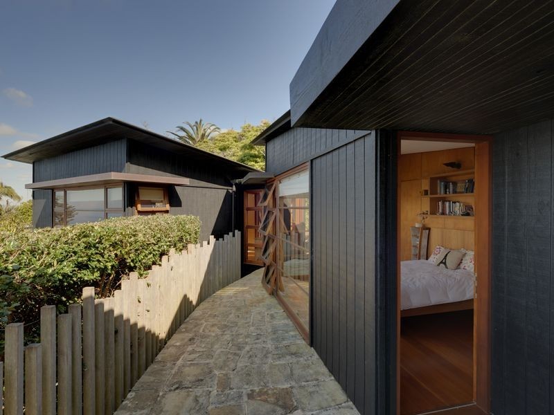 16 Karloo Parade, Newport NSW 2106