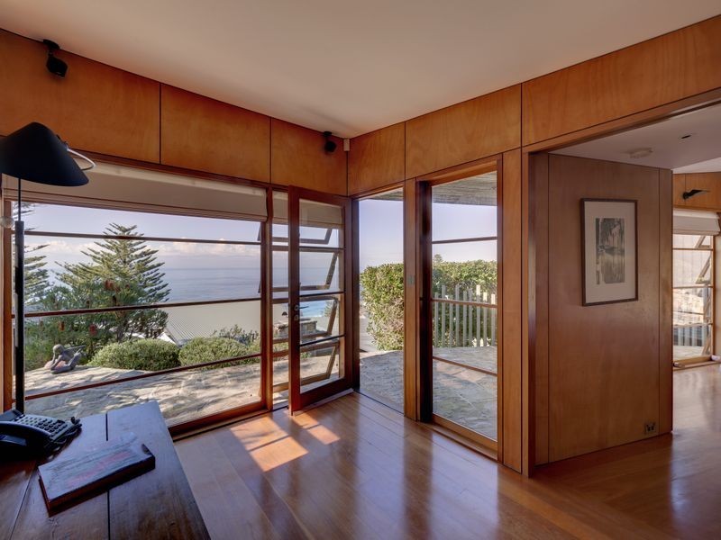 16 Karloo Parade, Newport NSW 2106