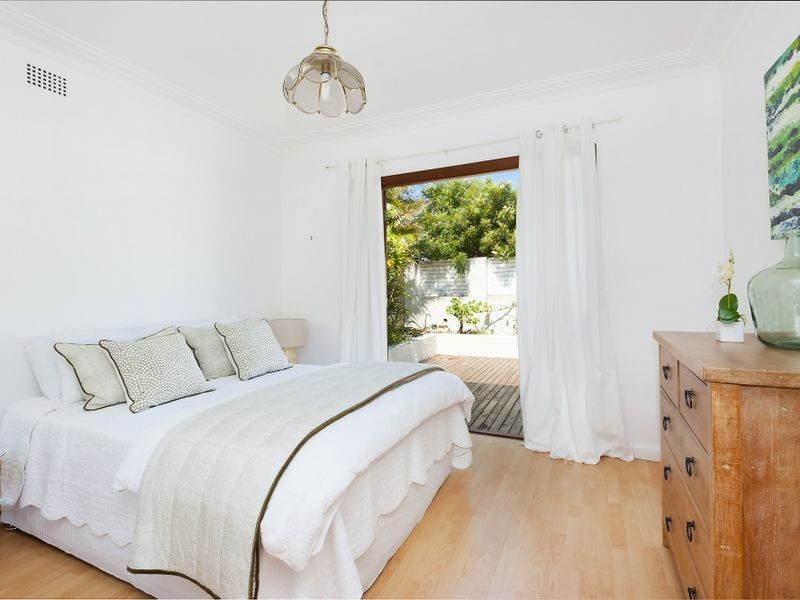 38 Narrabeen Park Parade, Warriewood NSW 2102