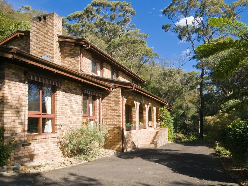 203 Mccarrs Creek Road, Church Point NSW 2105