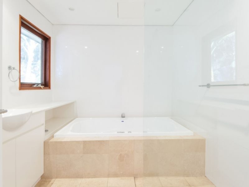 95 Mccarrs Creek Road, Church Point NSW 2105