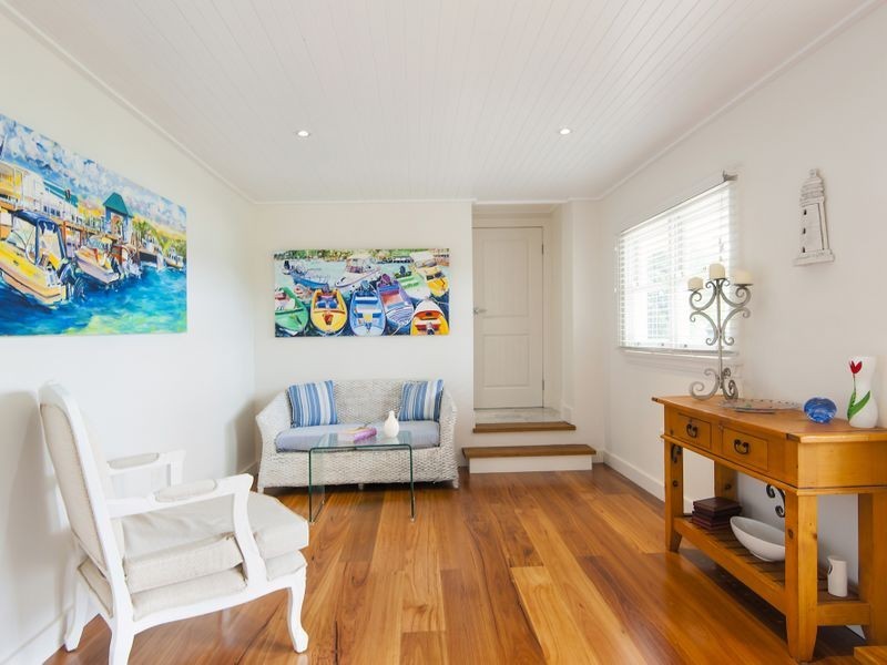 18 Eastview Road, Church Point NSW 2105