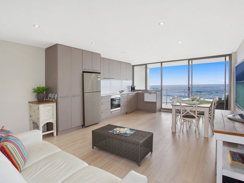 8/17 Surfview Road, Mona Vale NSW 2103