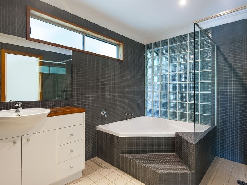 106 Mccarrs Creek Road, Church Point NSW 2105