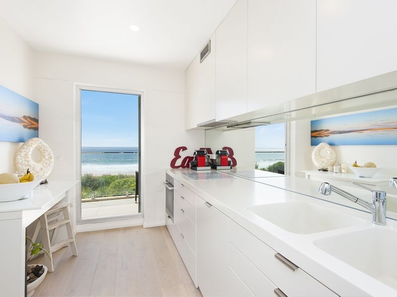 2/1 Albemarle Street, Narrabeen NSW 2101