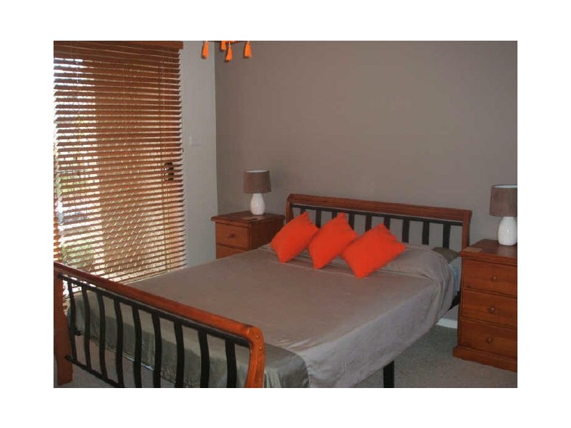 8/6 Fantail Avenue, Warriewood NSW 2102