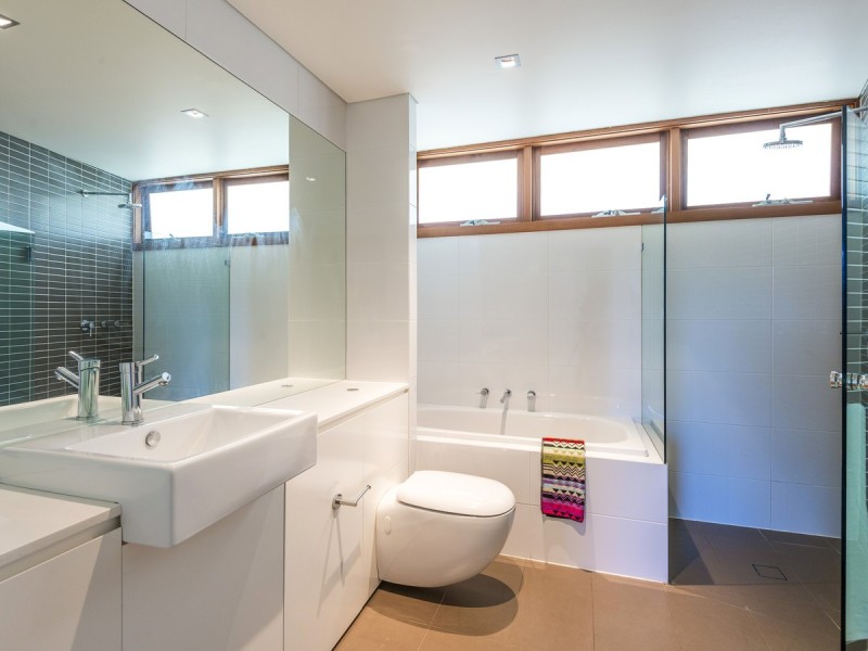 43 Crescent Road, Newport NSW 2106