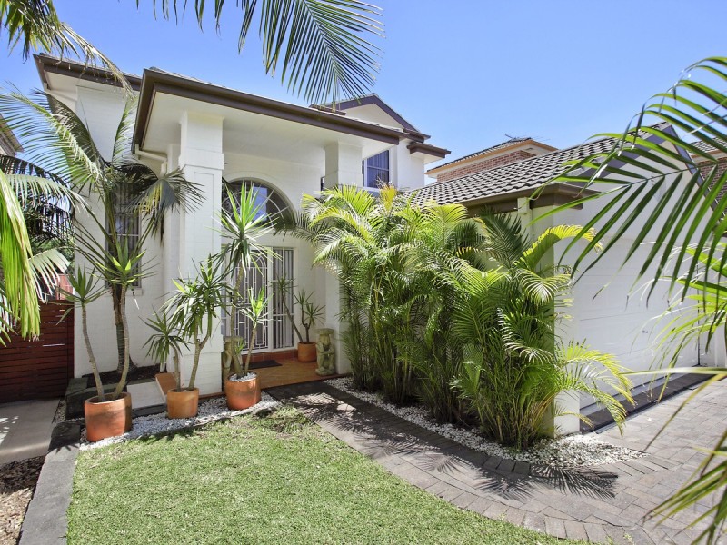 22 Waterside Grove, Warriewood NSW 2102