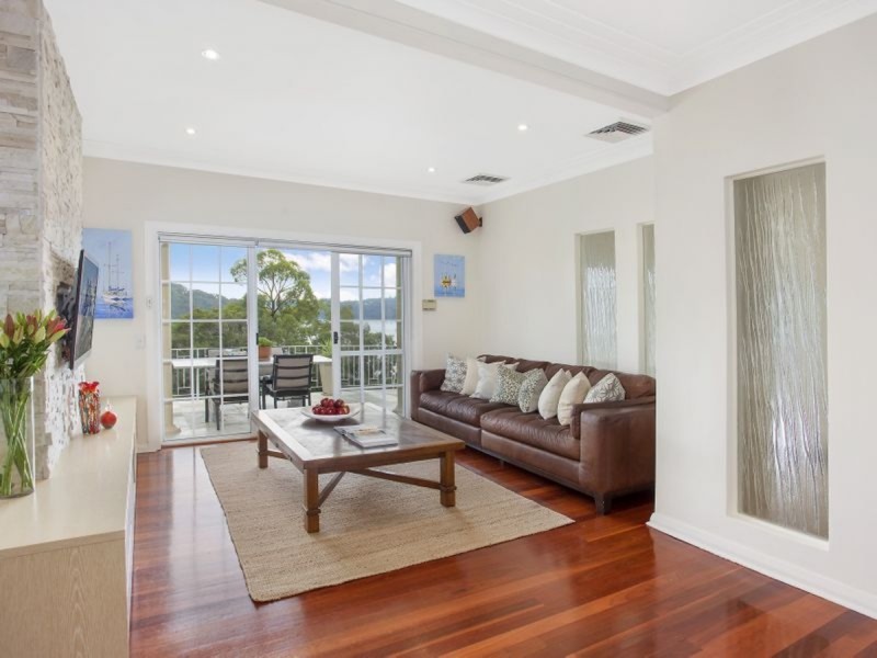 10 Eastview Road, Church Point NSW 2105