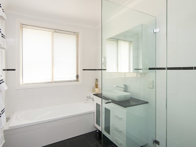 20 Waterside Grove, Warriewood NSW 2102