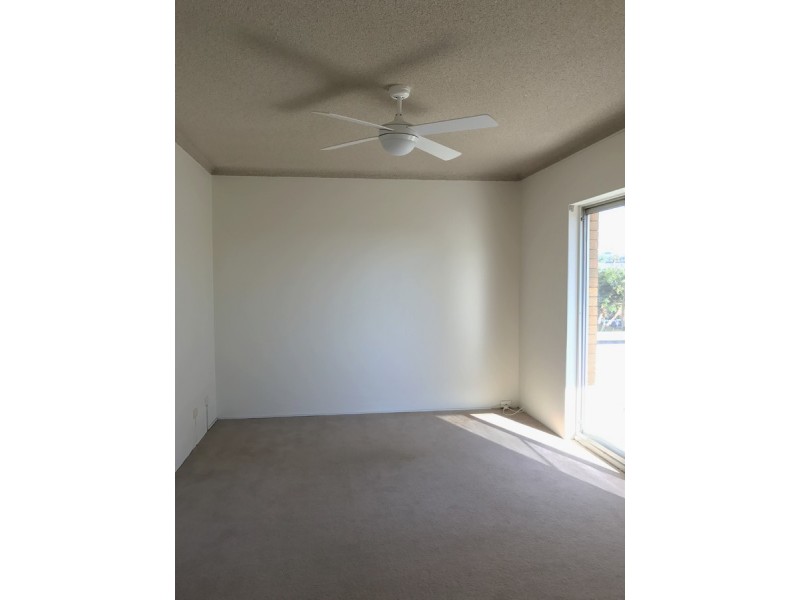 11/82 Pacific Parade, Dee Why NSW 2099