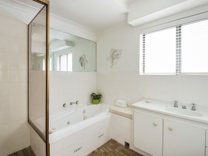 2/12 Queens Parade, Newport NSW 2106