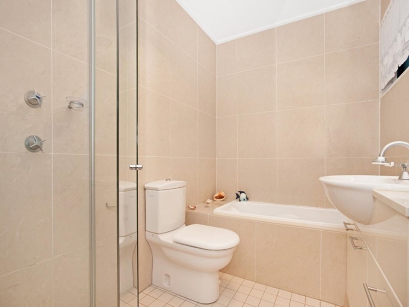 8/151 Darley Street West, Mona Vale NSW 2103