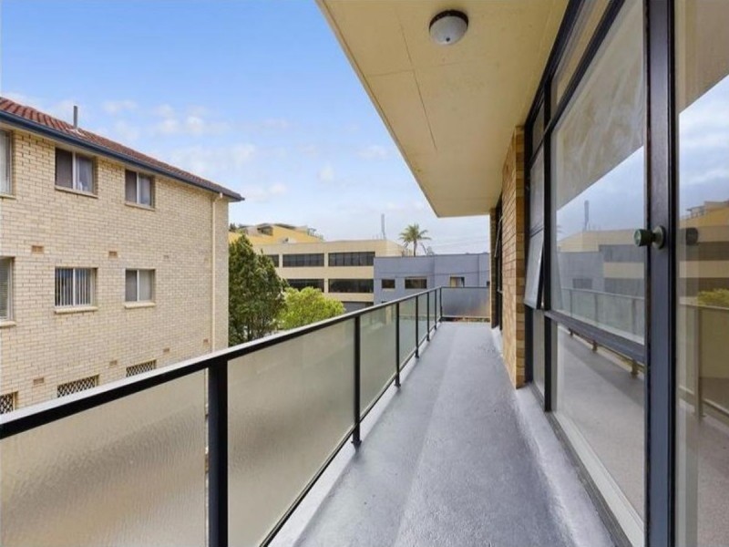 1/12 Mooramba Road, Dee Why NSW 2099