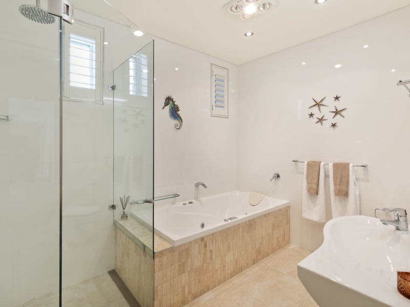 14 Mccarrs Creek Road, Church Point NSW 2105