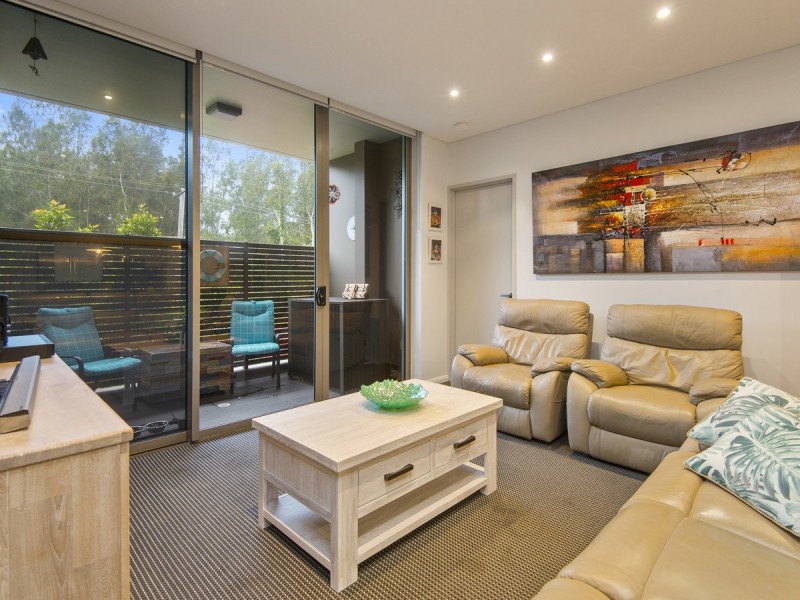 8/5 Mallard Lane, Warriewood NSW 2102