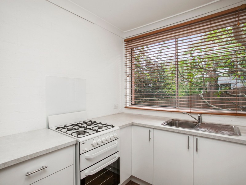 Lower/26 The Avenue, Newport NSW 2106