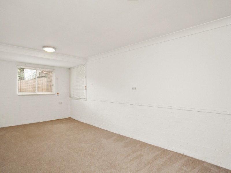 Lower/26 The Avenue, Newport NSW 2106