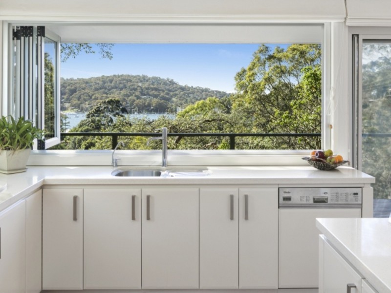 11 Kookaburra Close, Bayview NSW 2104