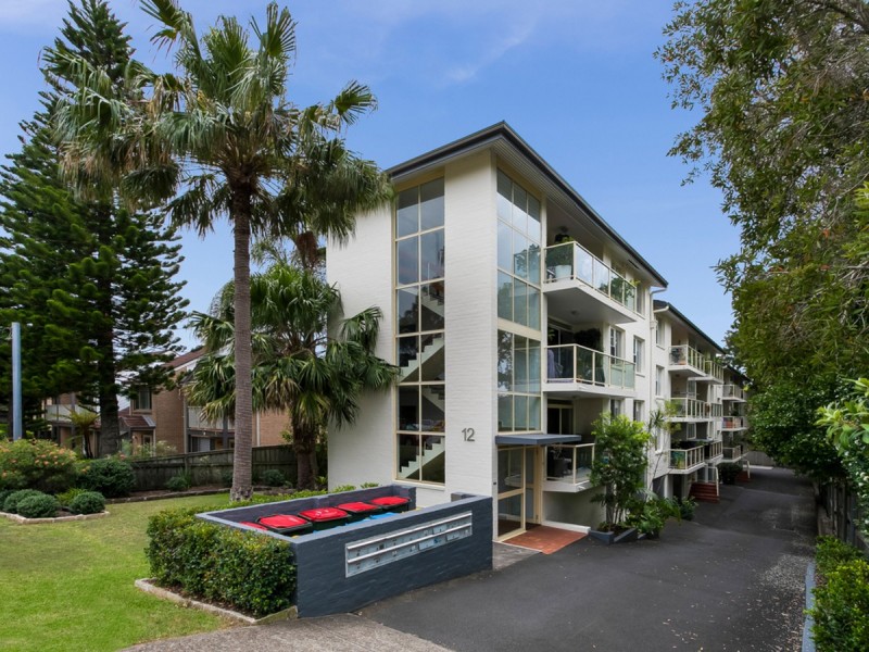 8/12 Golf Avenue, Mona Vale NSW 2103