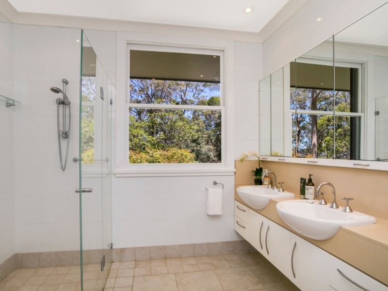 2 Lentara Road, Bayview NSW 2104