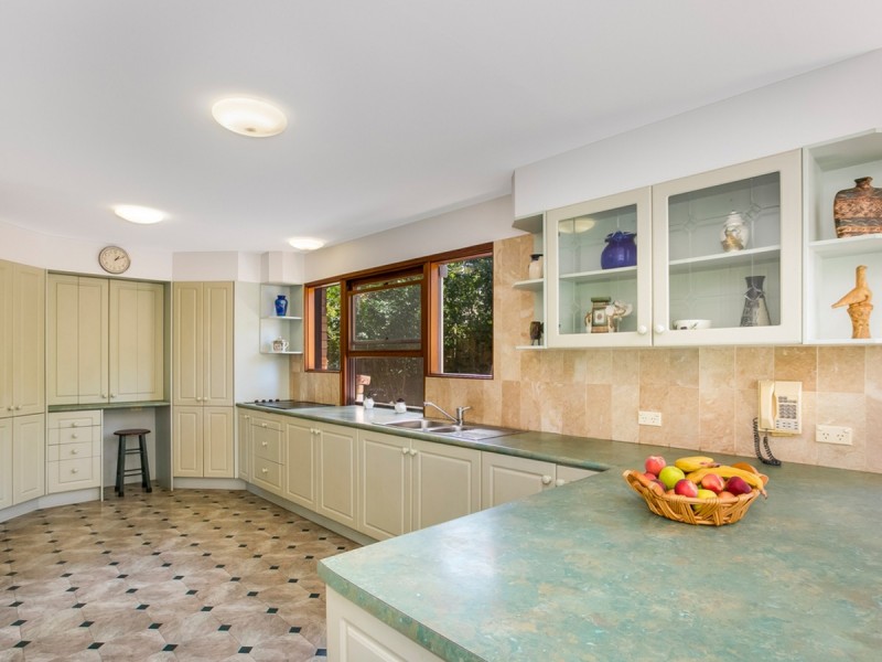 8 Beaumont Crescent, Bayview NSW 2104