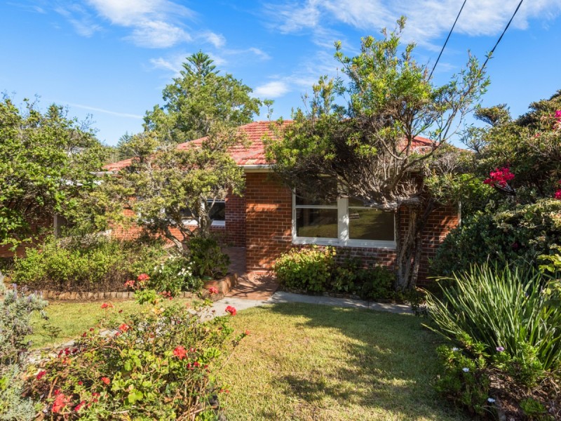 37 Carpenter Crescent, Warriewood NSW 2102