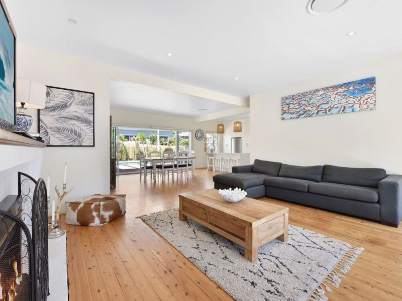 12 Hunter Street South, Warriewood NSW 2102