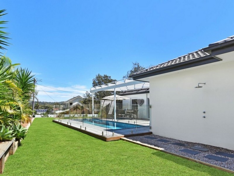 12 Hunter Street South, Warriewood NSW 2102