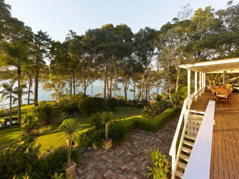 6 Bona Crescent, Lovett Bay NSW 2105