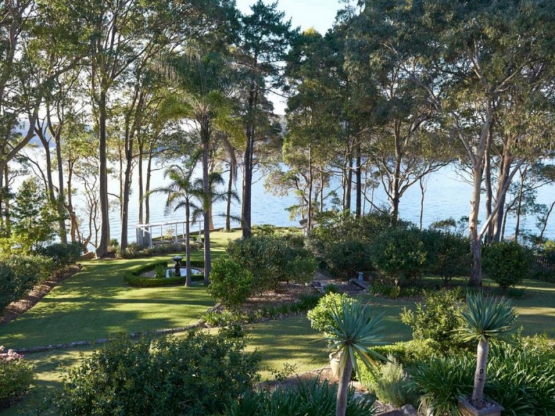 6 Bona Crescent, Lovett Bay NSW 2105