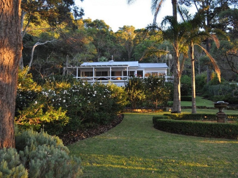 6 Bona Crescent, Lovett Bay NSW 2105