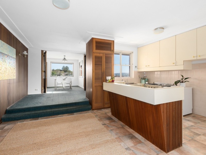 37 Carpenter Crescent, Warriewood NSW 2102