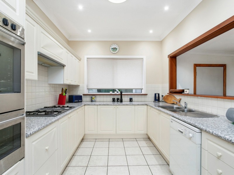 4 Hunter Street South, Warriewood NSW 2102