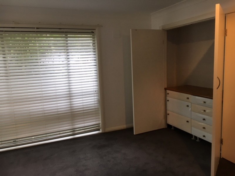 1 Suncrest Avenue, Newport NSW 2106