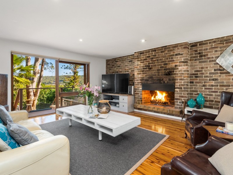 11 Bertana Crescent, Warriewood NSW 2102