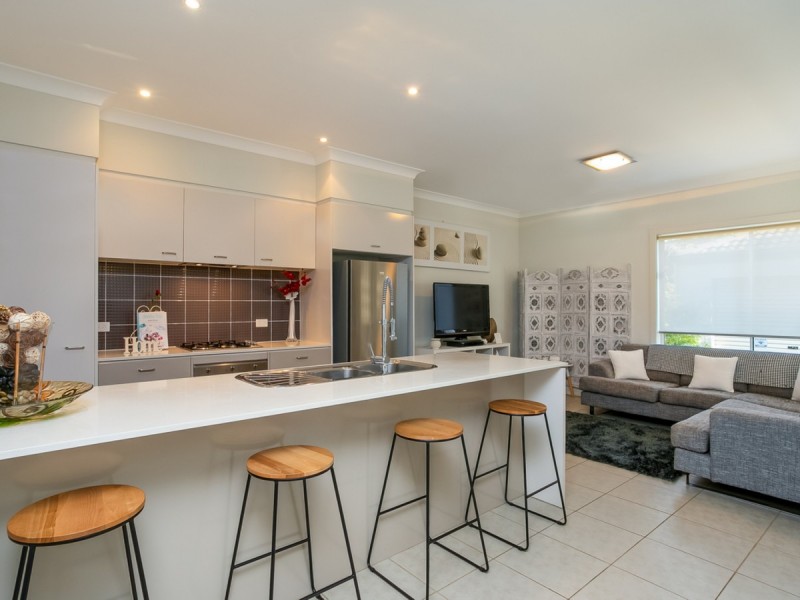 213 Macpherson Street, Warriewood NSW 2102