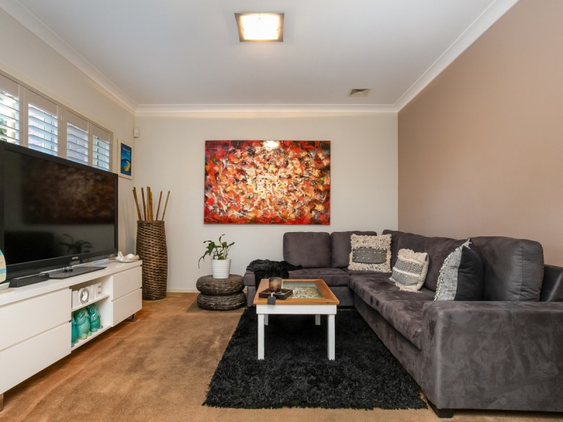 213 Macpherson Street, Warriewood NSW 2102
