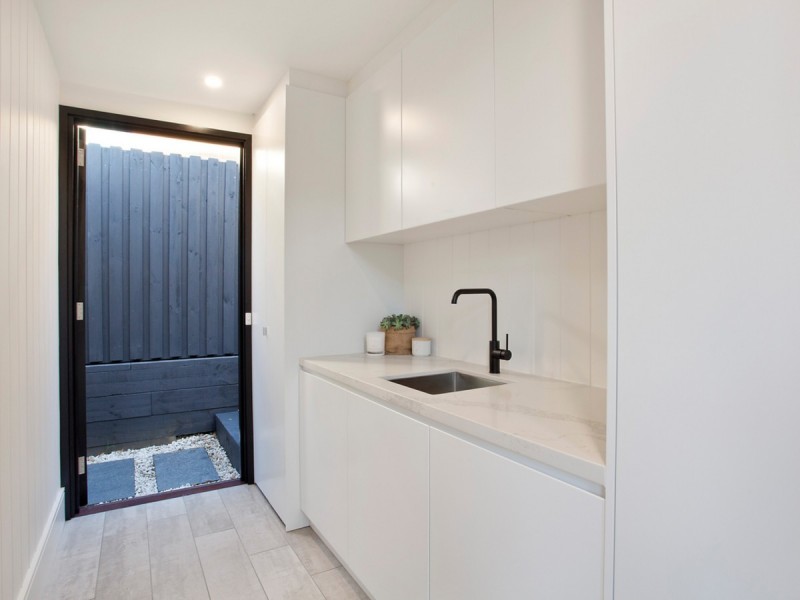 94 & 94A Park Street, Mona Vale NSW 2103