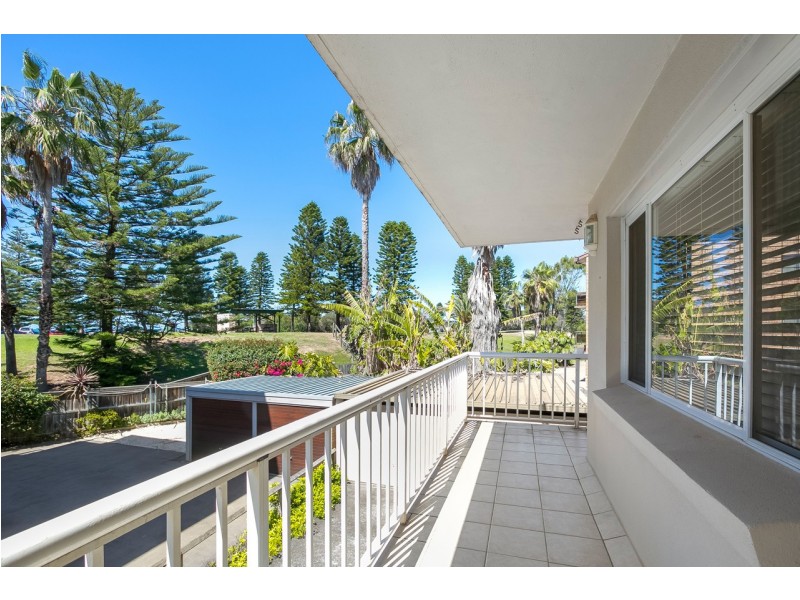 8/37 Seabeach Avenue, Mona Vale NSW 2103