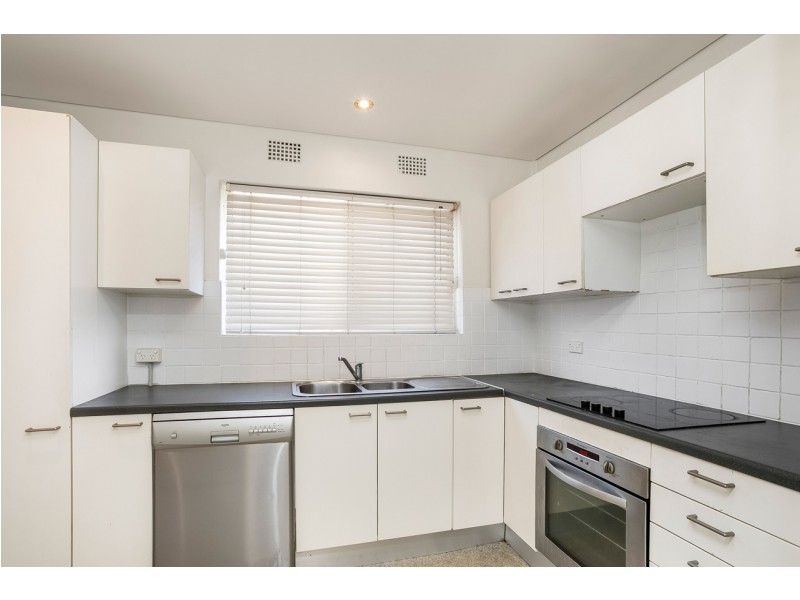 8/37 Seabeach Avenue, Mona Vale NSW 2103