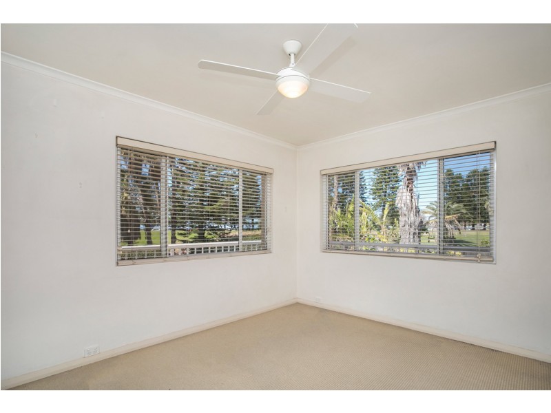 8/37 Seabeach Avenue, Mona Vale NSW 2103