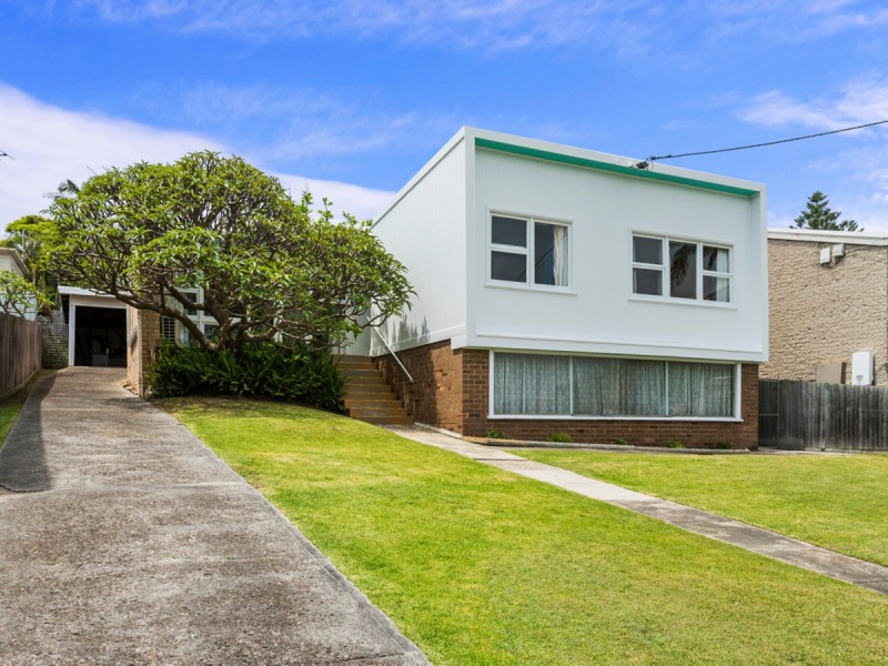 9 Sydney Road, Warriewood NSW 2102