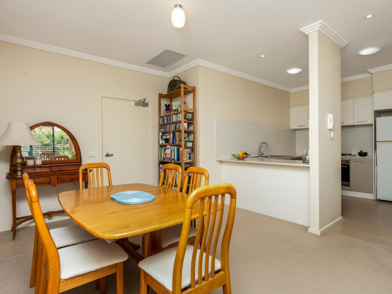 6/23 Angophora Circuit, Warriewood NSW 2102